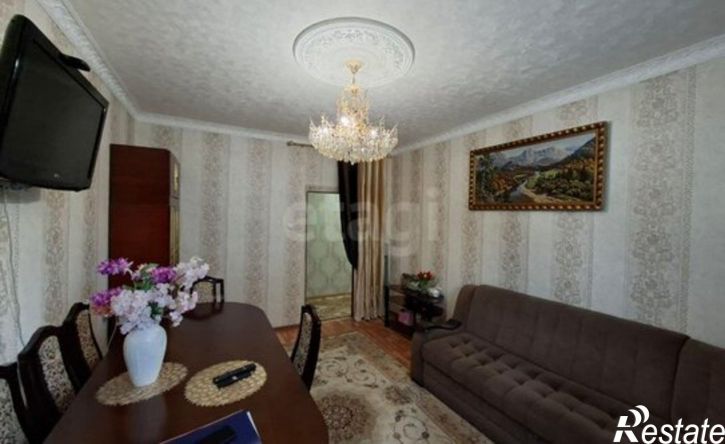 2-комн квартира улица Базоркина, 58,  д. 58