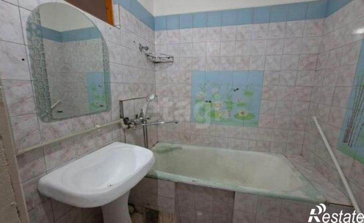 3-комн квартира пр-кт И.Базоркина, 8а,  д. 8а