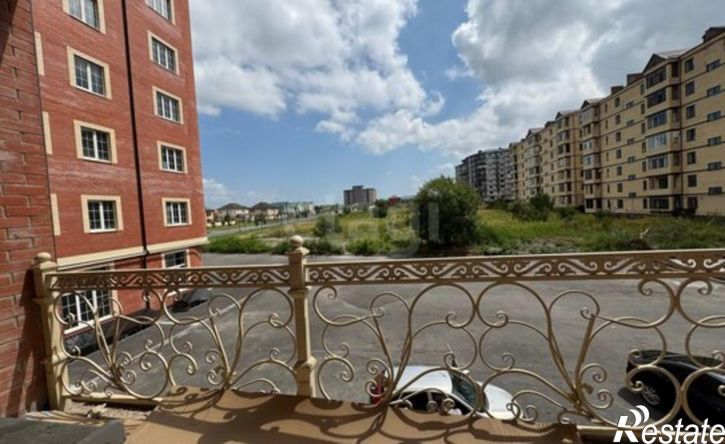 3-комн квартира ул имени Чахкиева Саида Идрисовича, 38,  д. 38