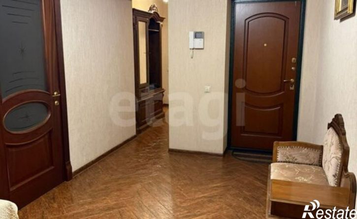 4-комн квартира ул К.Кулиева, 15,  д. 15