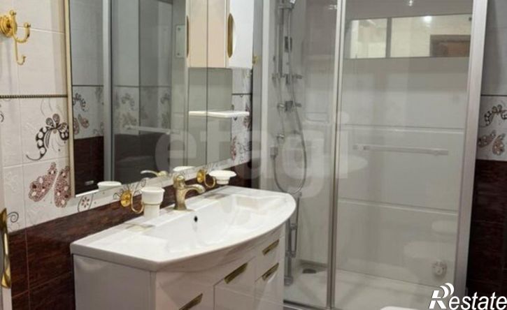 4-комн квартира ул К.Кулиева, 15,  д. 15