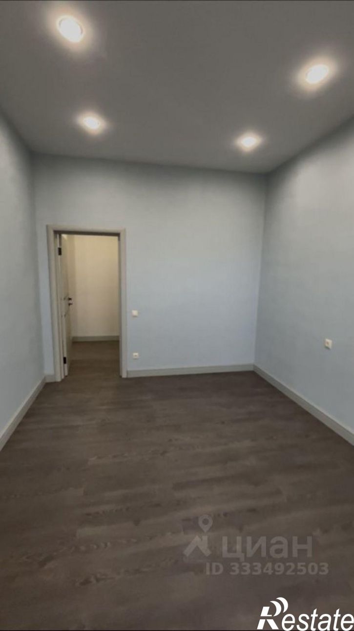 4-комн квартира ул К.Кулиева, 17А,  д. 17А